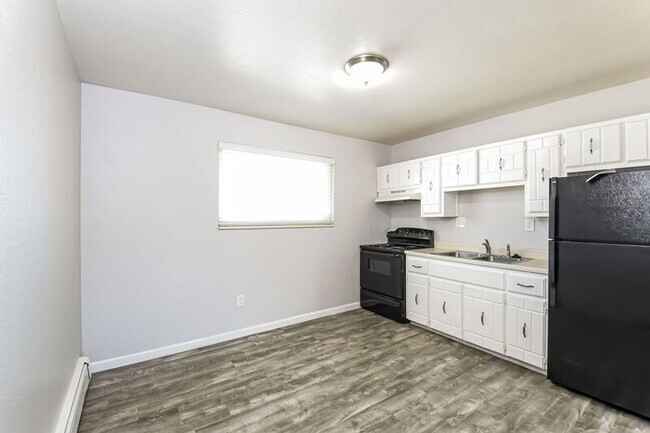 Foto del edificio - 6035 Olde Wadsworth Blvd