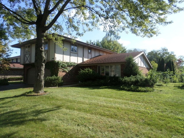 Primary Photo - 237 Woburn Ln