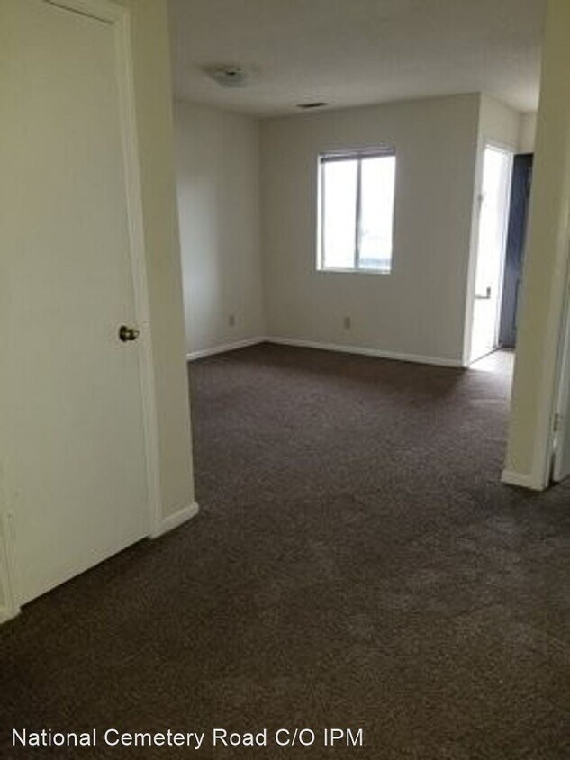 Foto del edificio - 5104 E National Cemetery Rd