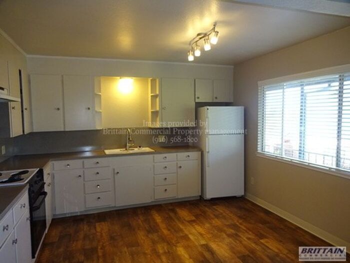 Foto principal - 140 Oak St