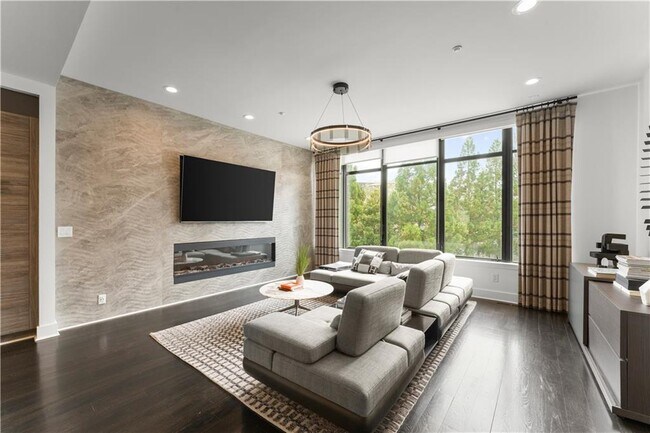 Foto del edificio - 906 Lenox Blvd