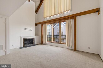 Building Photo - 312 Severn Ave