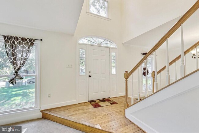 Foto del edificio - 6104 Cool Spring Terrace S