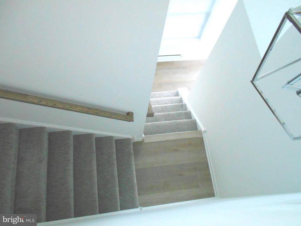 11209 Cornerstone Dr, Morrisville, PA 19067 Room for Rent in