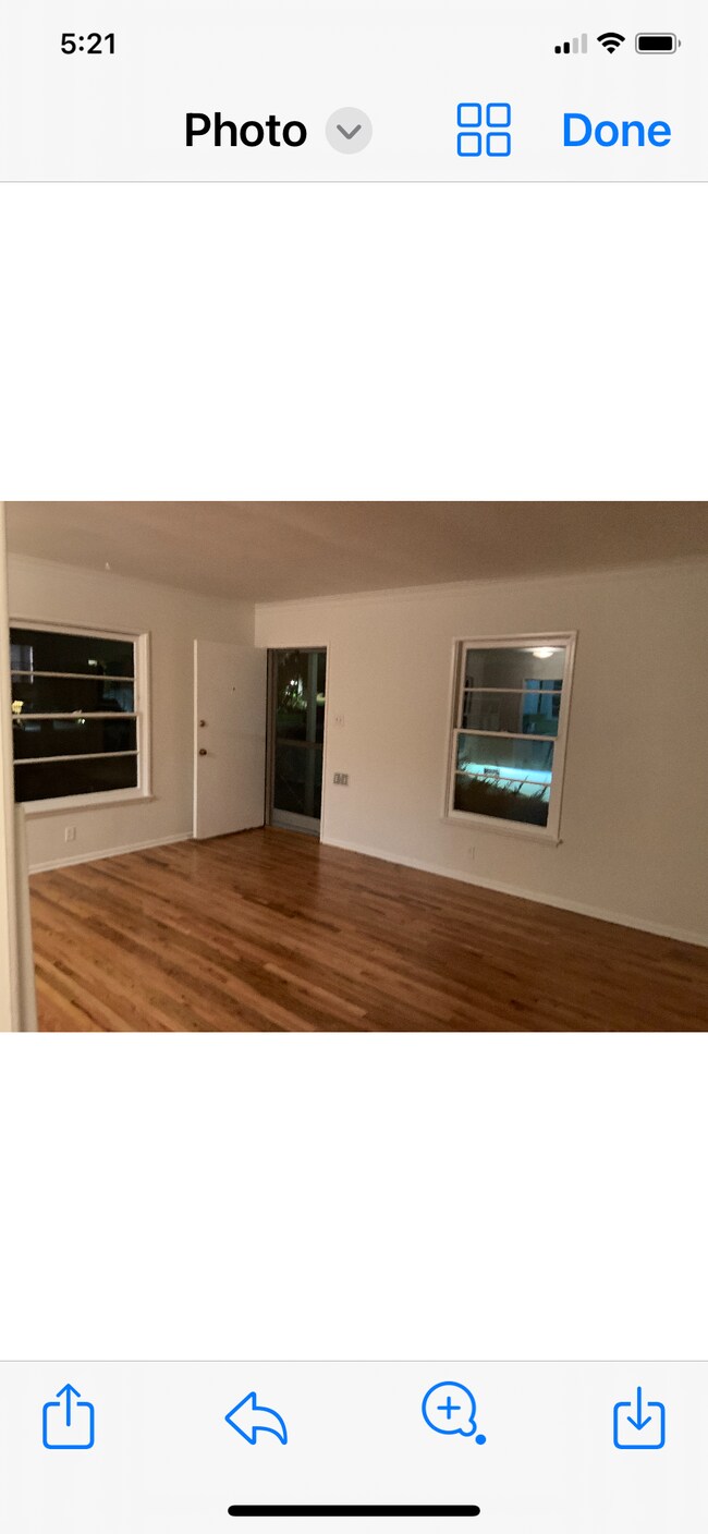 Foto del edificio - 2460 Corinth Ave
