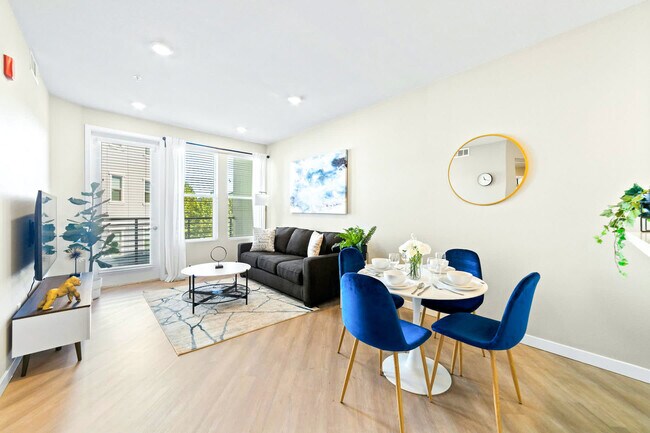 Foto del edificio - 375 Harbour Cove Dr