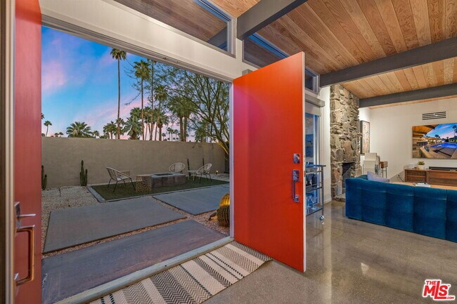 Foto del edificio - 207 N Debby Dr