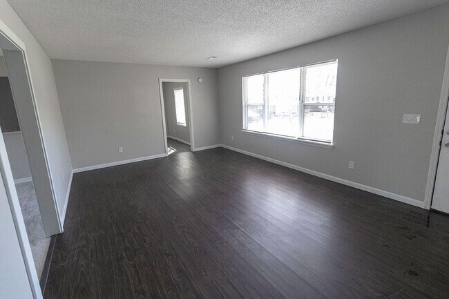 Building Photo - 1520 N Dawn Dr