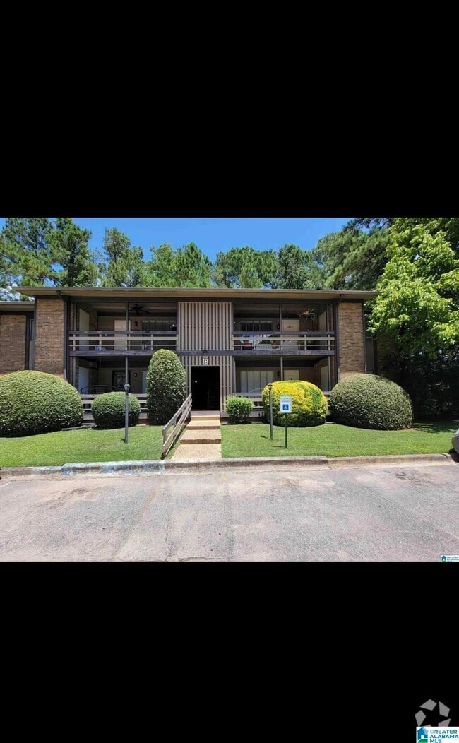 Building Photo - 3101 Lorna Rd