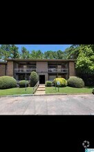 Building Photo - 3101 Lorna Rd