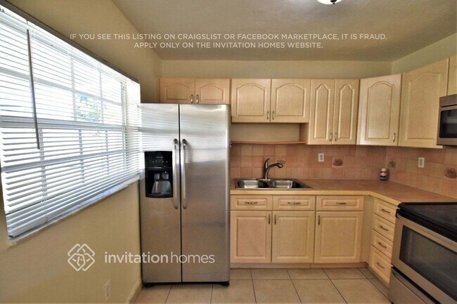 Building Photo - 4921 NW 170th St