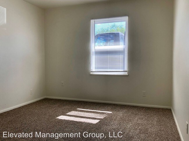 Foto del edificio - 3421 Crest Ave SE