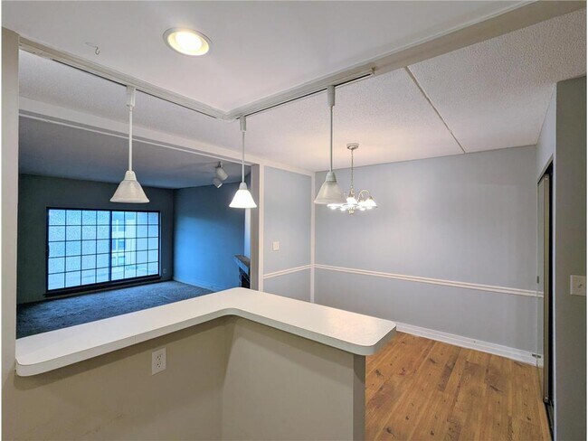 Foto del edificio - 6710 Vernon Ave S