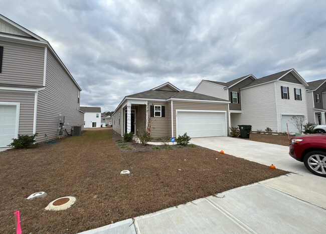 Building Photo - 127 Green Passage Ln