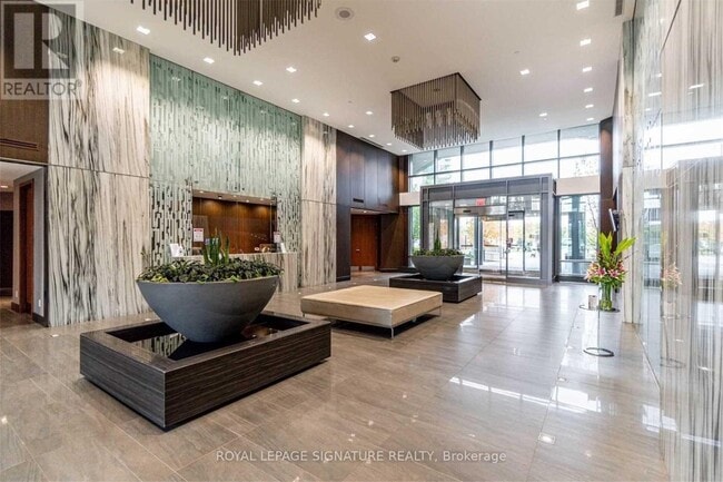 Building Photo - 215 Sherway Gardens Rd