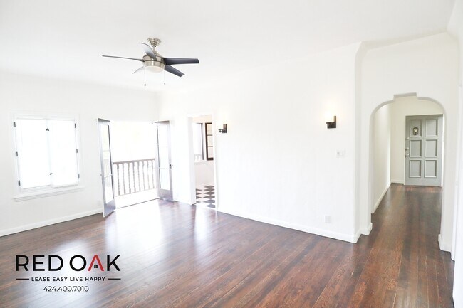 Building Photo - 409 N Genesee Ave
