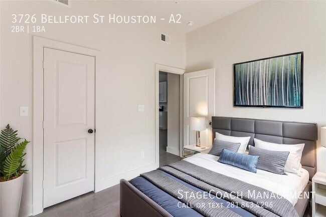 Foto del edificio - 3726 Bellfort Ave