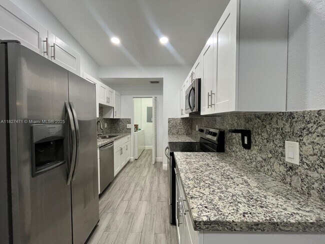 Building Photo - 1710 NW 92nd Ave