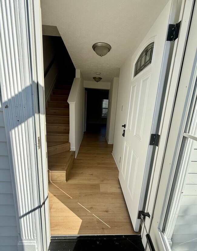 Foto del edificio - 1475 Mobley Ct