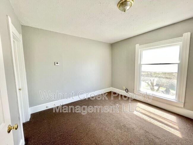 Foto del edificio - 229 Gates Ave