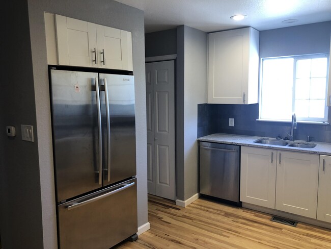 Foto del edificio - 1465 Red Cliff Way
