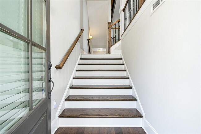 Foto del edificio - 1299 Linden Ct