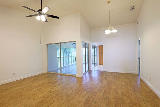 Photo - Gulf Harbour 14975-214 Apartment