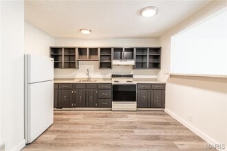 Building Photo - 3017 Pembroke Ln