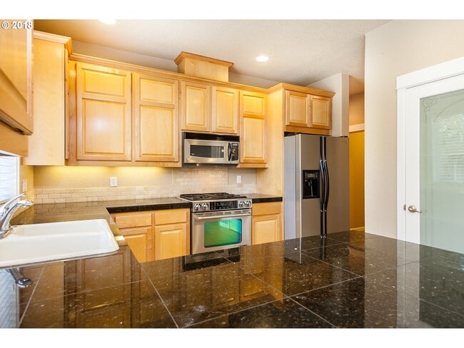 Building Photo - 3089 SE Riesling Rd