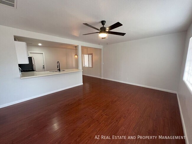 Building Photo - 3037 E Brill St