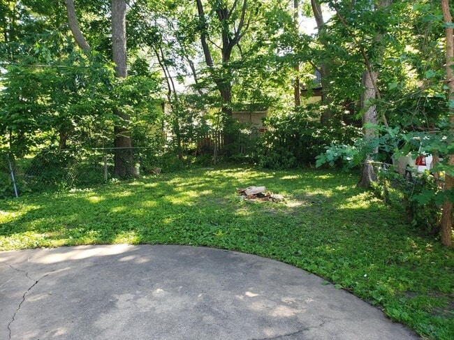 1036 13th Ave Patio trasero - 1036 13th Ave SE