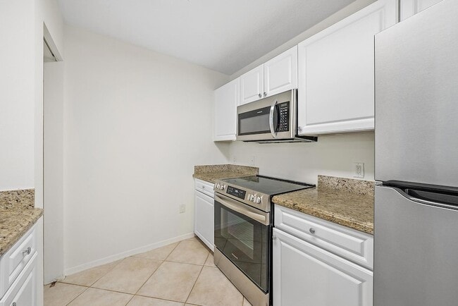 Photo - 1209 Main St Apartment