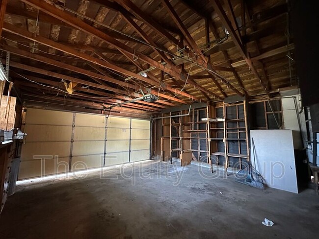 Building Photo - 1439 W Evans Ave