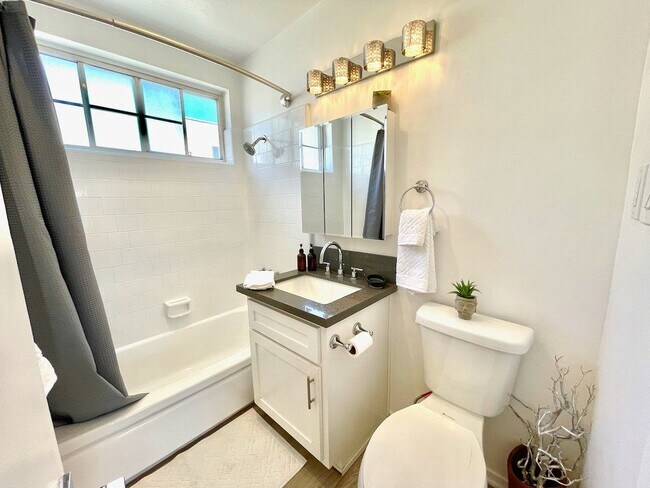 Foto del edificio - 315 Junipero Ave