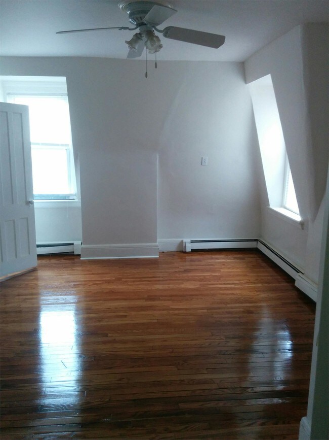 Foto del edificio - 1284 Park Ave