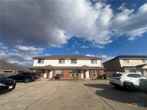 Building Photo - 4200 Alan Kent Dr