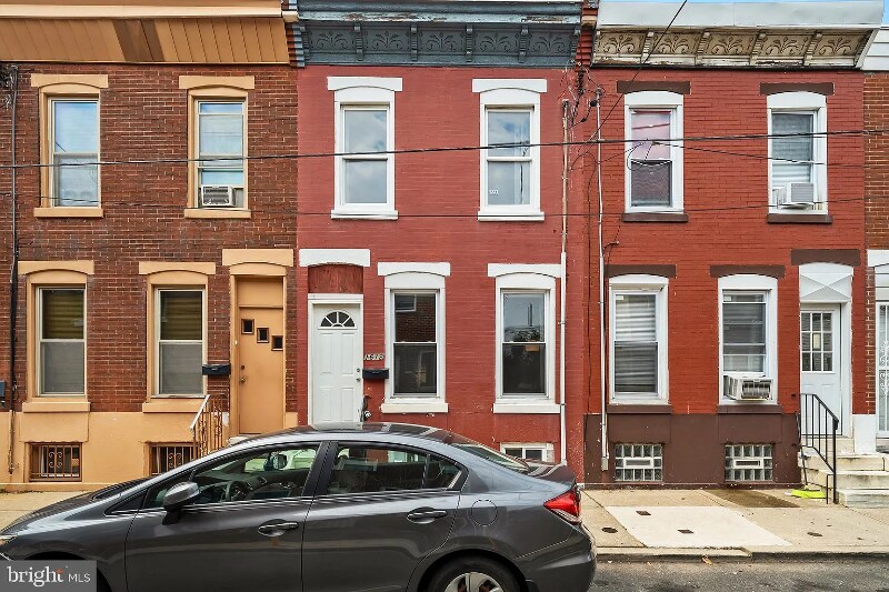 Primary Photo - 1612 S Bancroft St