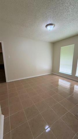 Building Photo - 212 Darrin Dr