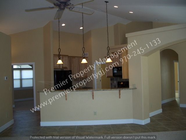 Building Photo - Newer 4 Bedroom 2 Bath House