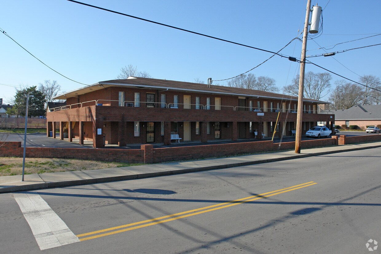 2611 W Heiman St, Nashville, TN 37208 Apartments in Nashville, TN