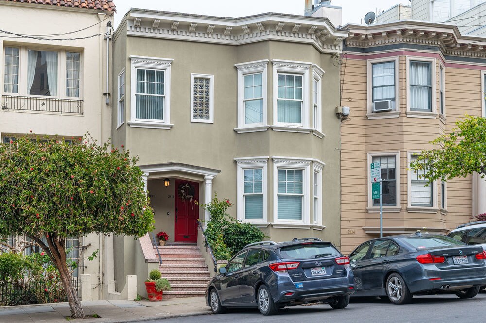 Foto principal - 2120 Leavenworth St