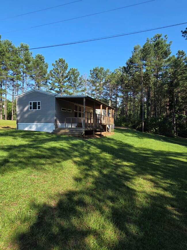 Foto del edificio - 9081 Fellowship Rd