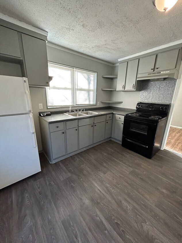 236 Barbara Ave, Midway Park, NC 28544 Townhome Rentals in Midway Park NC