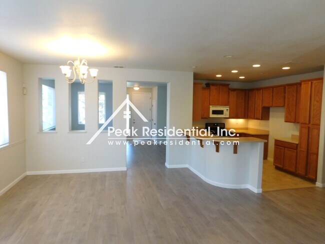 Foto del edificio - 3 br, 2 bath House - 4700 Blossom Ranch Dr
