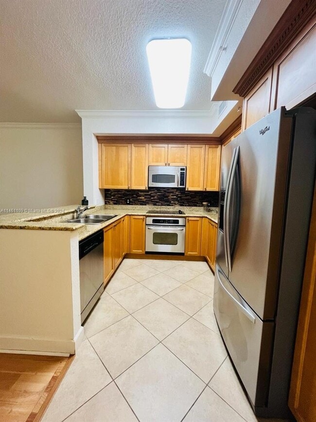 Kitchen - 1121 Renaissance Way