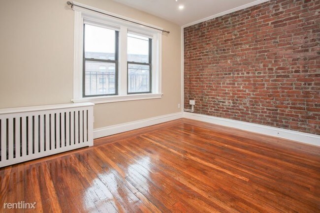 Foto del edificio - 2 br, 1 bath  - 1112 Boylston St Apt 43