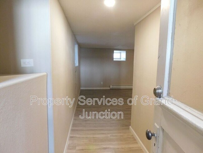 Foto del edificio - 360 Chipeta Ave