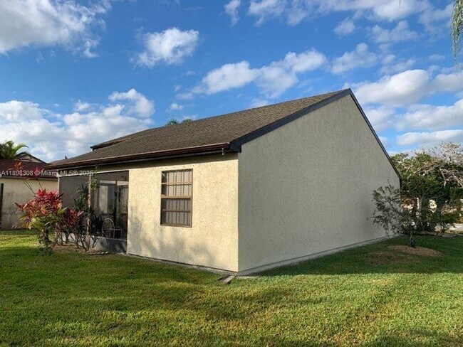 Foto del edificio - 1301 SE Carrington Ct