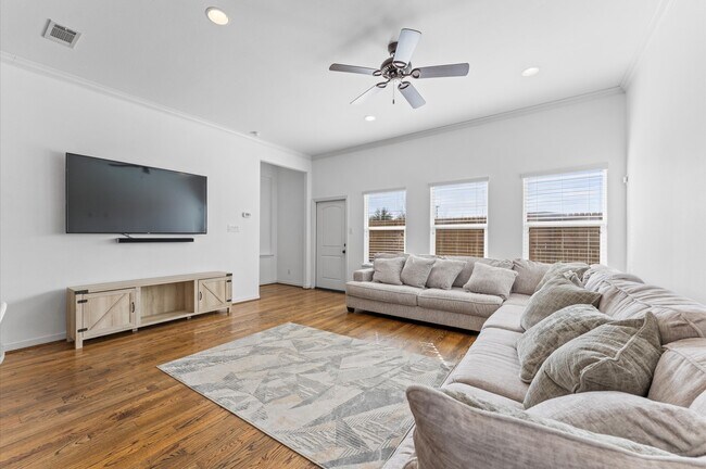 Foto del edificio - 3470 Talia Wood Ct