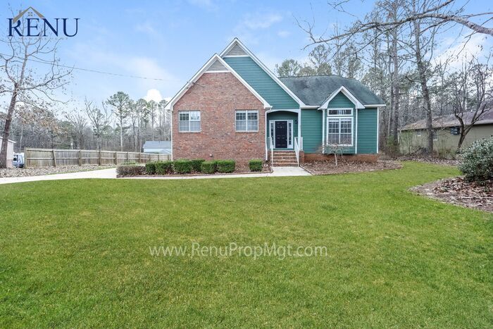 Primary Photo - Now Available! 4 Bedroom 3 Bath!